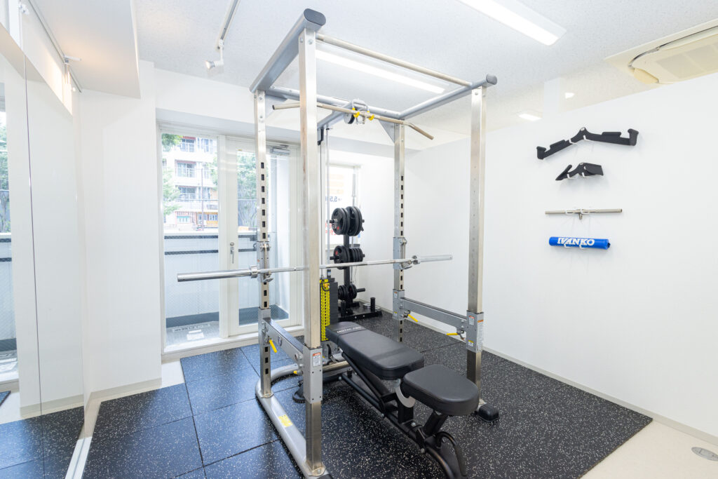 東中野のパーソナルジムYourGymの店内画像